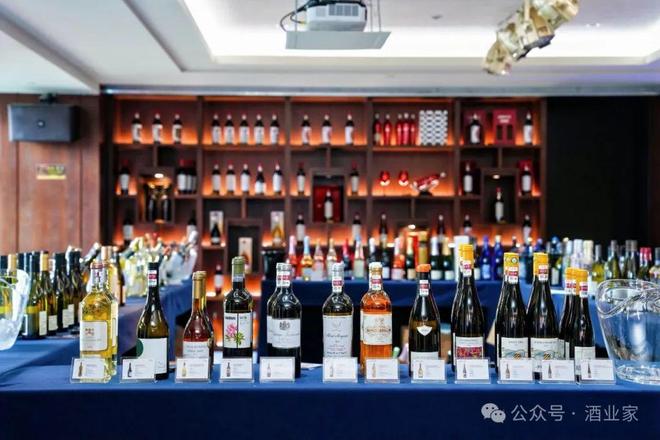 威尼斯wns8885556官方入口佳构白葡萄酒集结！中粮名庄荟启动“沁夏方案”精(图1)