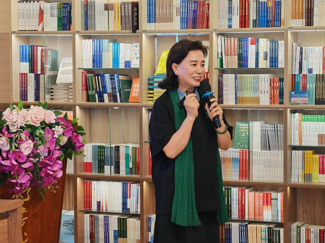 威尼斯官网周末念书分享会——葡萄酒品鉴与交际礼节(图2)