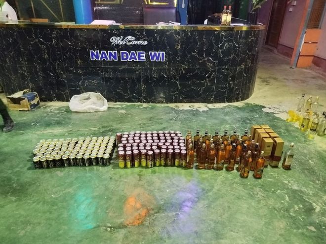 威尼斯缅甸小镇一KTV遭武装突击查抄大批不法洋酒全数充公！(图3)